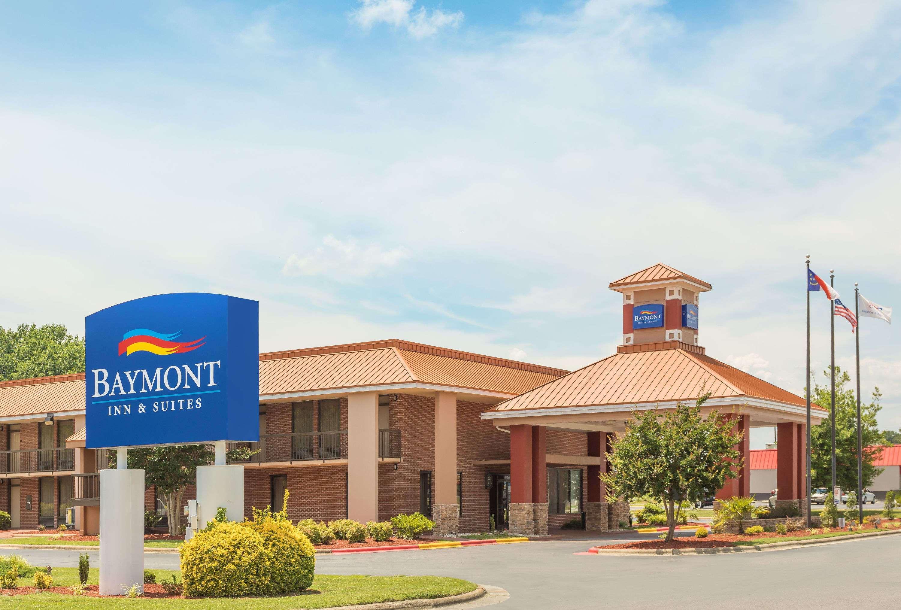 Отель Baymont By Wyndham Rocky Mount I-95 Экстерьер фото